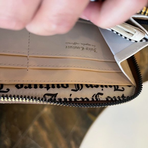 Juicy Couture Y2k Brown Wallet With Hearts - Picture 5 of 6